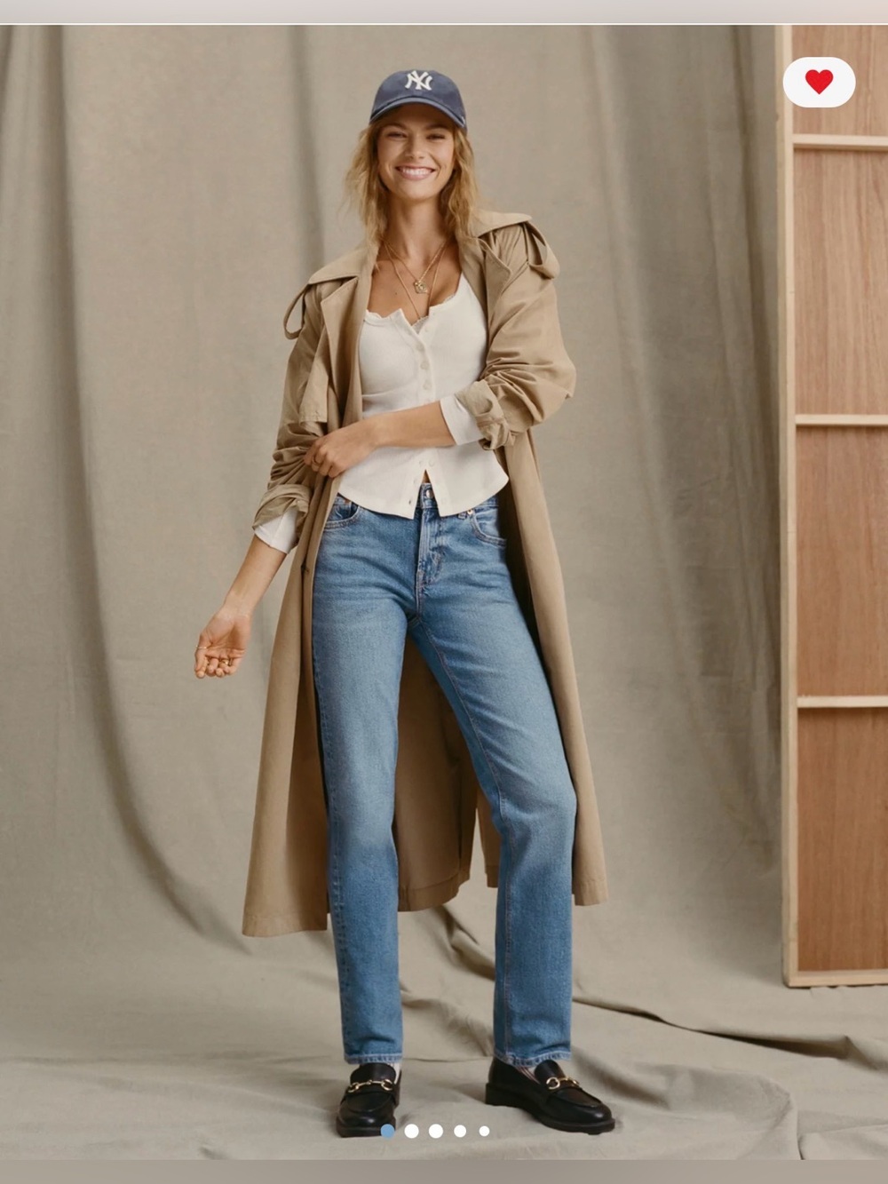 AE High-waisted straight jean